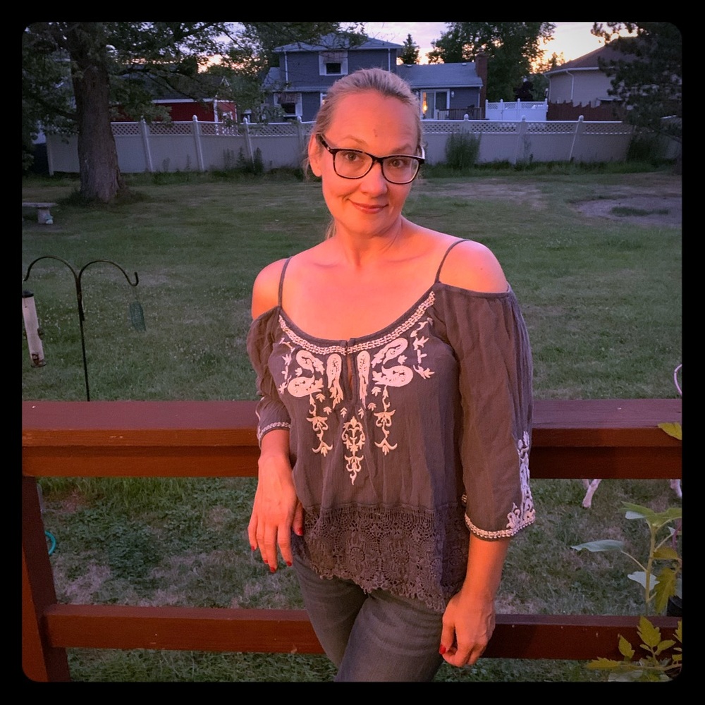Sweet Embroidered Summer Top- ecote- Small